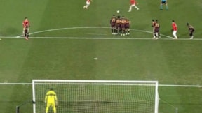 Muslera yediği frikik golü öncesi görüntüsü olay oldu