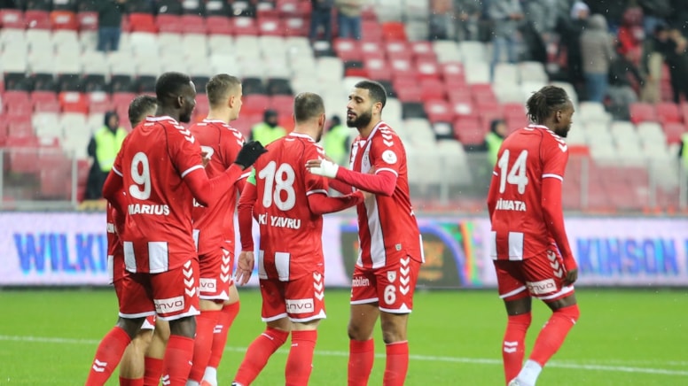 Samsunspor 7 dakikada işi bitirdi!