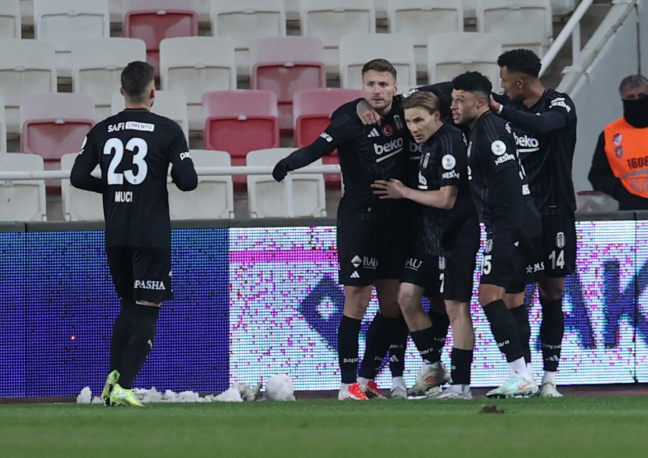 Beşiktaş Solskjaer ile siftah yaptı