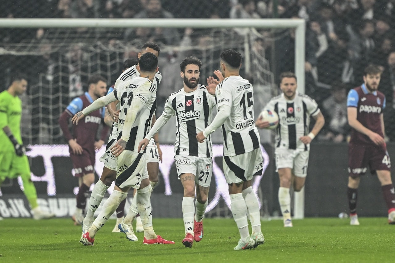 Beşiktaş 3'te 3 peşinde! Eyüpspor-Beşiktaş muhtemel 11'leri