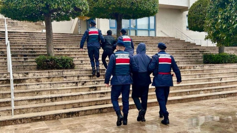 Denizli'de 8 düzensiz göçmen yakalandı