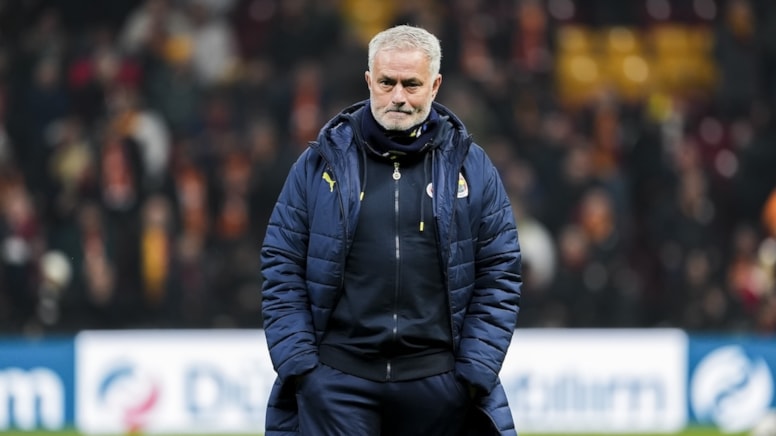 Mourinho'nun cezasına indirim!