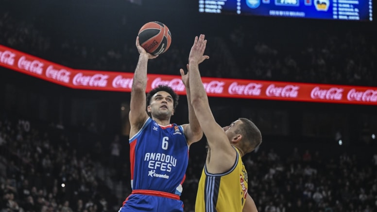 Anadolu Efes'ten ALBA Berlin'e fark