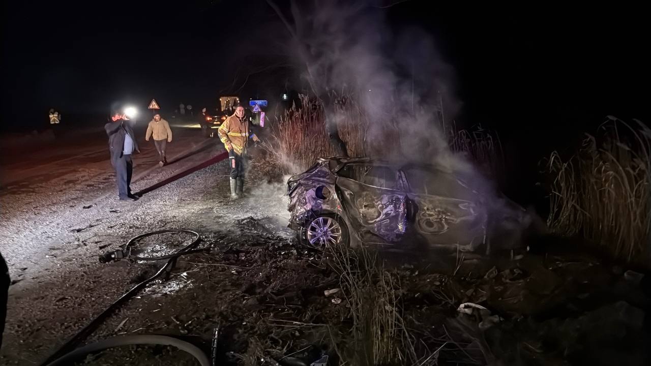 Nikah d�n��� facia �ki ara� birbirine girdi;