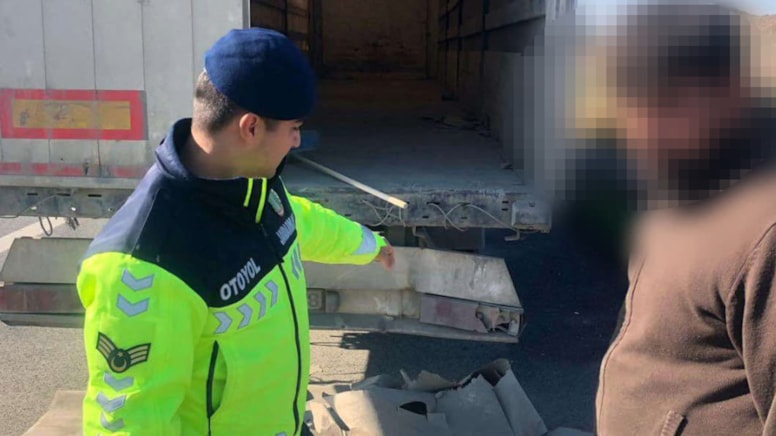 Yol kenarına moloz döktü binlerce lira ceza yedi