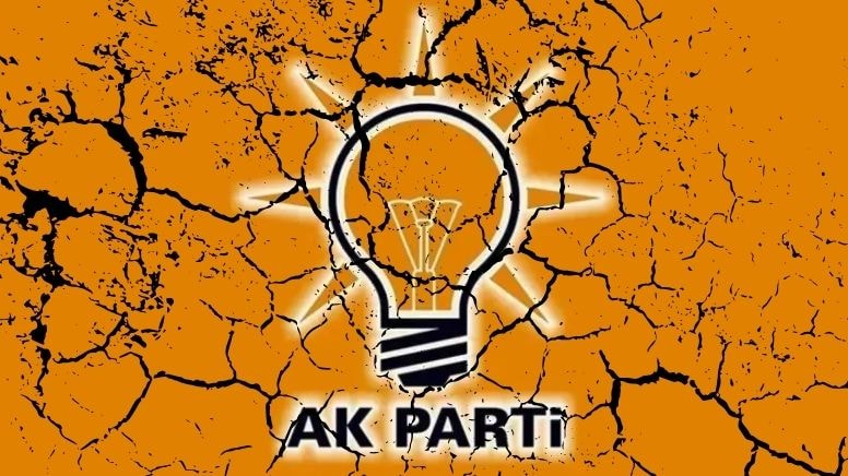 AKP Van'da 'acem' krizi: 4 üye ihraç edildi