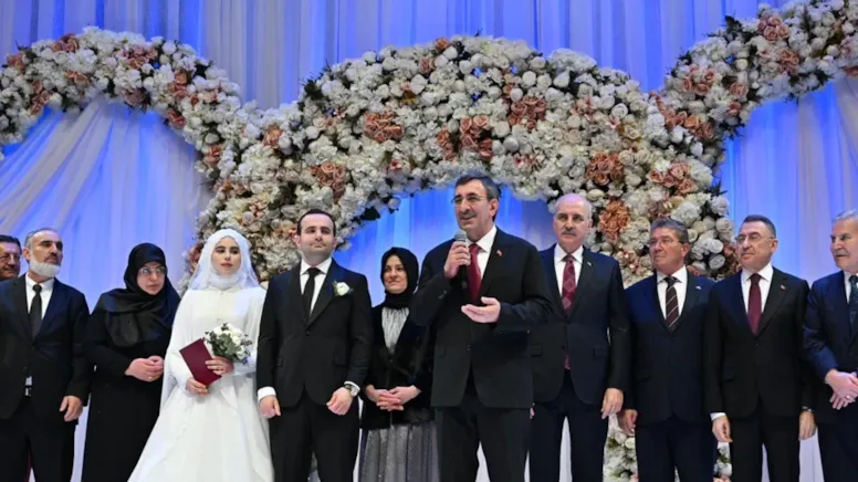 Cumurbaşkanı Yardımcısı oğlunu evlendirdi