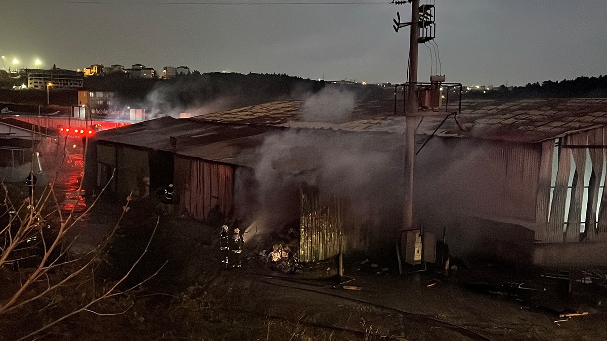 Kocaeli'de fabrika yangını