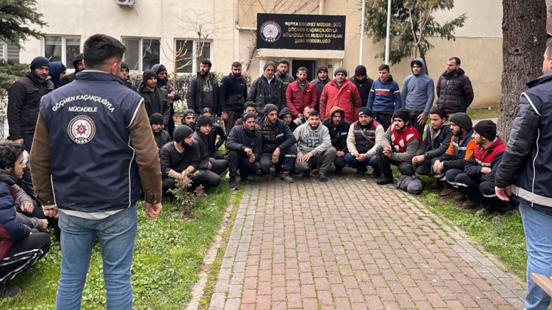 Bursa'da kaçak göçmen operasyonu: 4 gözaltı var