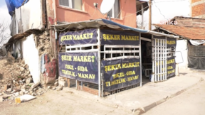 Taneyle bebek bezi satan bakkalın veresiye defterini hayırsever isim kapattı