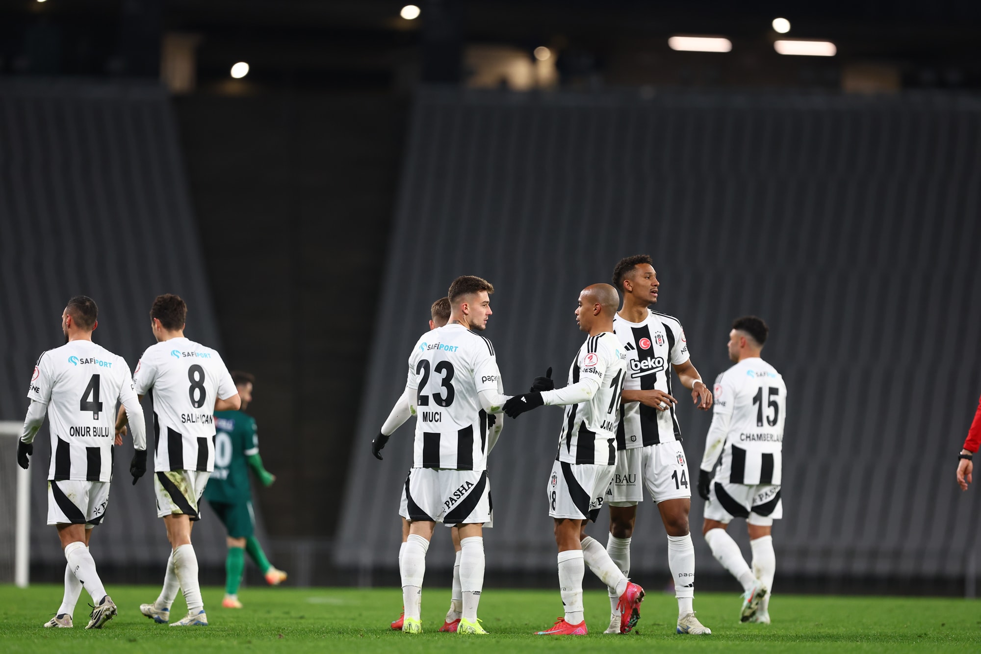 Atatürk Olimpiyat Stadı’nda yine kazandı