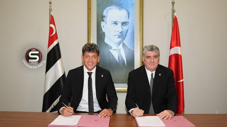 Beşiktaş, Elan Ricardo'ya imza attırdı