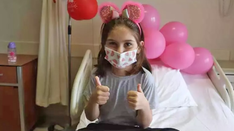 Böbreğiyle kızına ikinci kez hayat verdi