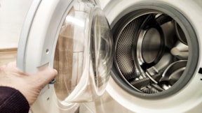 Mühendisler, yaygın 9 çamaşır makinesi hatasını açıkladı! Hem ömrü kısalıyor hem temiz yıkamıyor