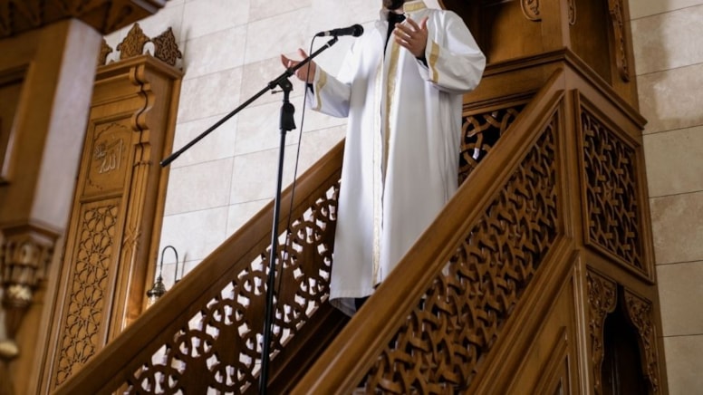 Avrupa ülkesinde 'imamlık' artık resmi meslek