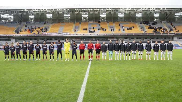 İstanbul'da antrenman yapacak saha imkanı bulamadık