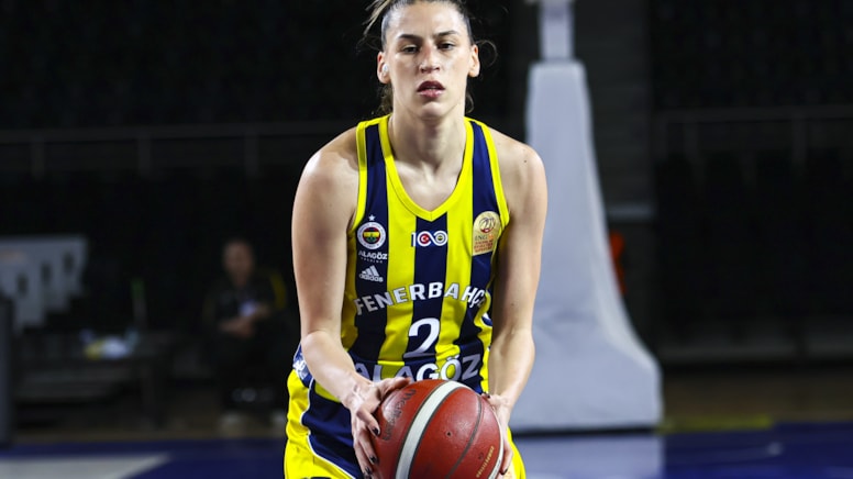 Fenerbahçe'den Sevgi Uzun'a destek mesajı