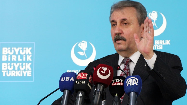 Mustafa Destici de Özgür Özel'e yanıt verdi