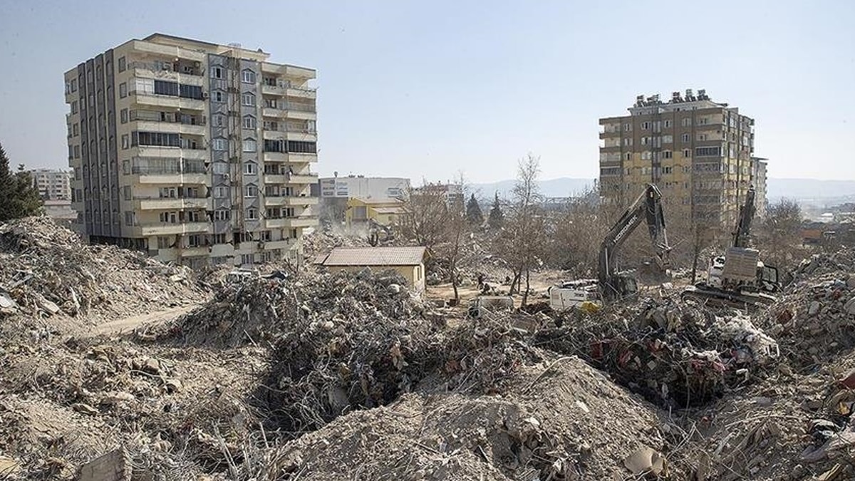 Ebrar Sitesi müteahhitlerinin mallarına ihtiyati tedbir konulması talebi reddedildi