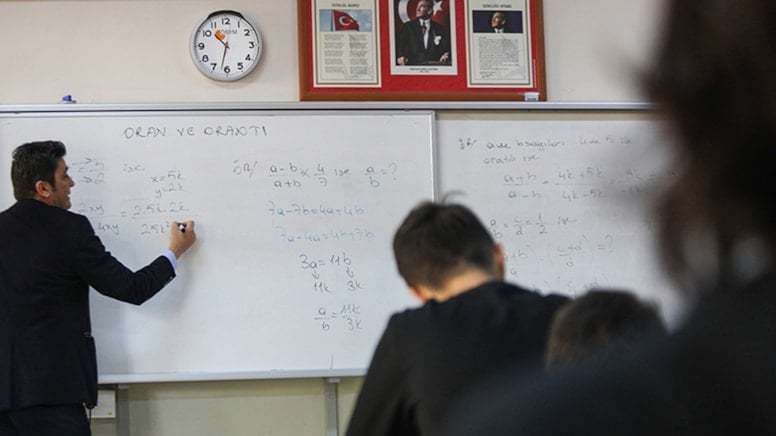 Ek ders ücretlerine düzenleme: Karar Resmi Gazete'de yayımlandı