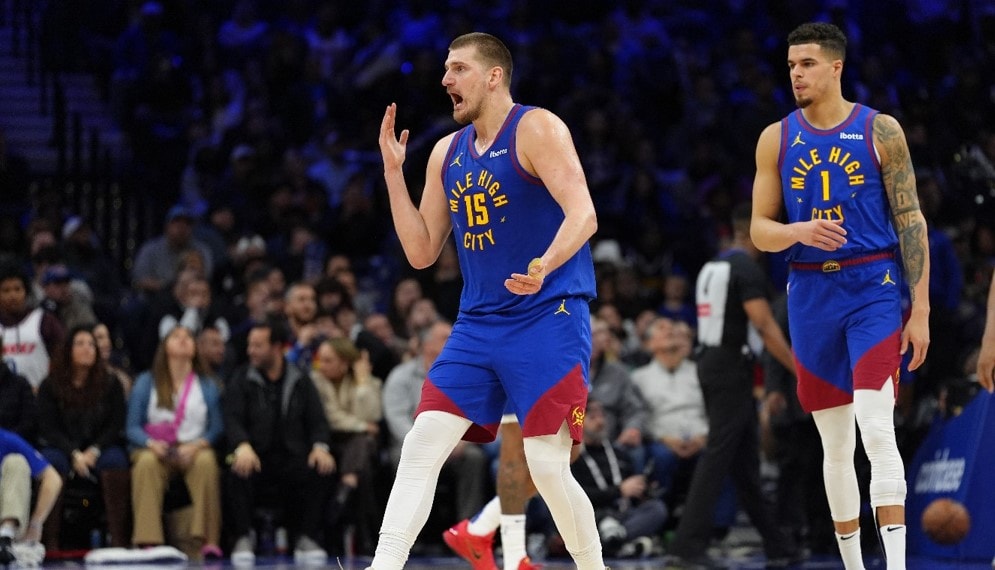 Jokic, Nuggets'a son topta zaferi getirdi!