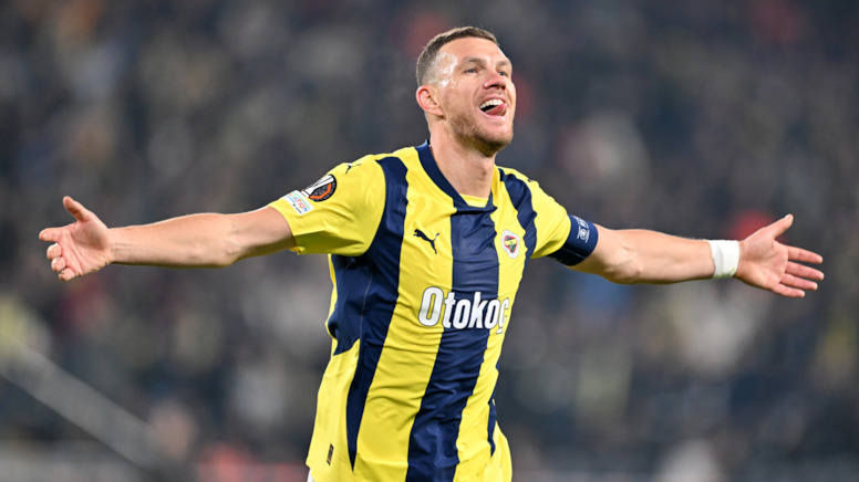 Edin Dzeko'da kırık şoku!