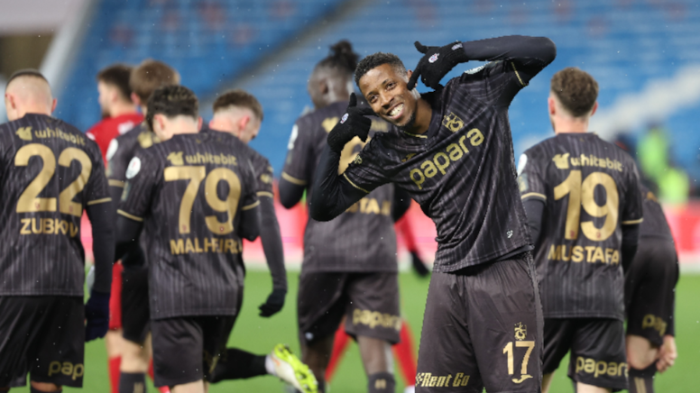 5 gollü maçta zafer Trabzonspor'un