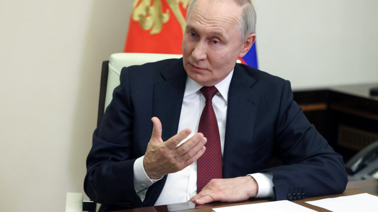 Trump'ın desteğini alan Putin'den ABD'ye iki ucu keskin teklif: 'Silahları azaltalım, metal ticareti yapalım'