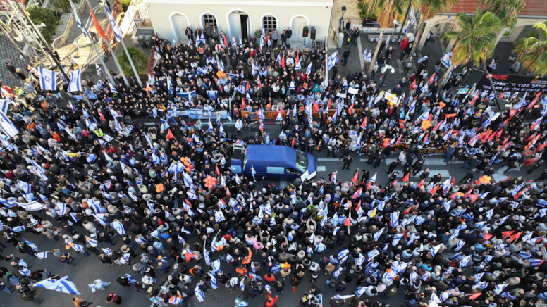 Birinci aşama bitti: İsrail mahkumları serbest bıraktı, rehinelerin cenazelerini teslim aldı