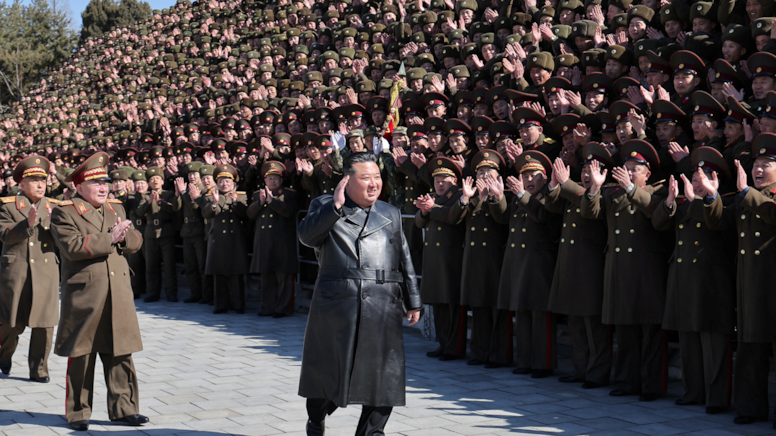 Rusya'da 10 bine yakın askeri ölen Kuzey Kore, takviye birlik gönderdi