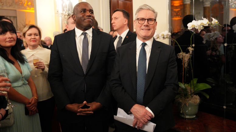 Bir Washington çıkarması da, Starmer'dan: İngiltere, Ukrayna için Trump'la görüşüyor