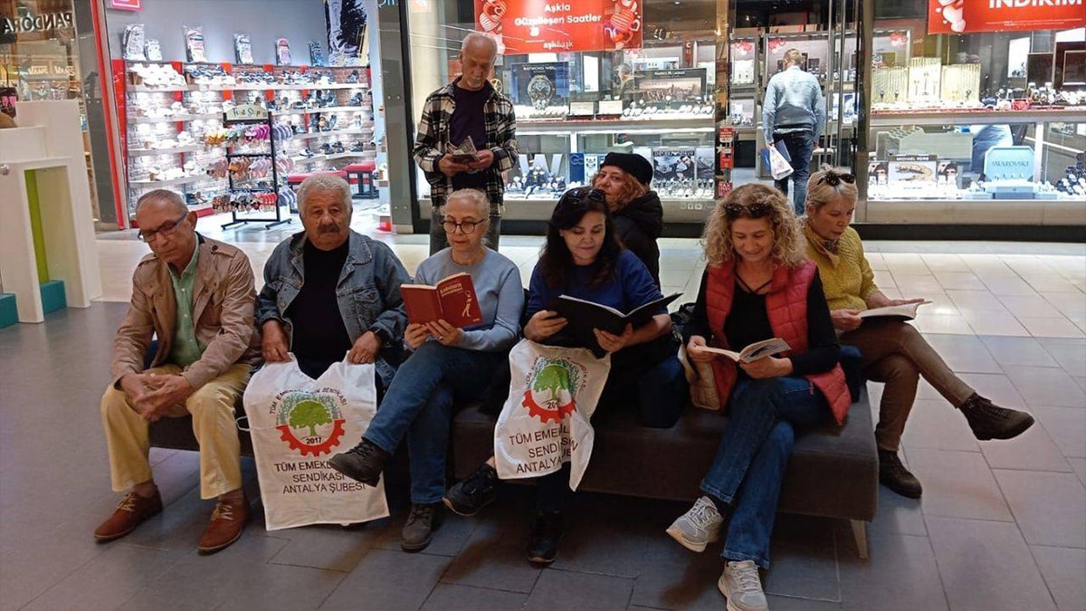 Emekliler artık ısınmak için AVM'ye gidiyor