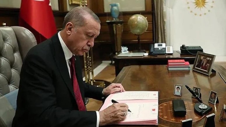 Saray'a iki yeni görevlendirme! Erdoğan'den gece yarısı atamaları