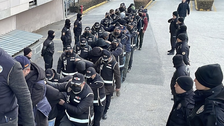 Banka hesaplarındaki 516 milyon dikkat çekti: 13 kişi tutuklandı