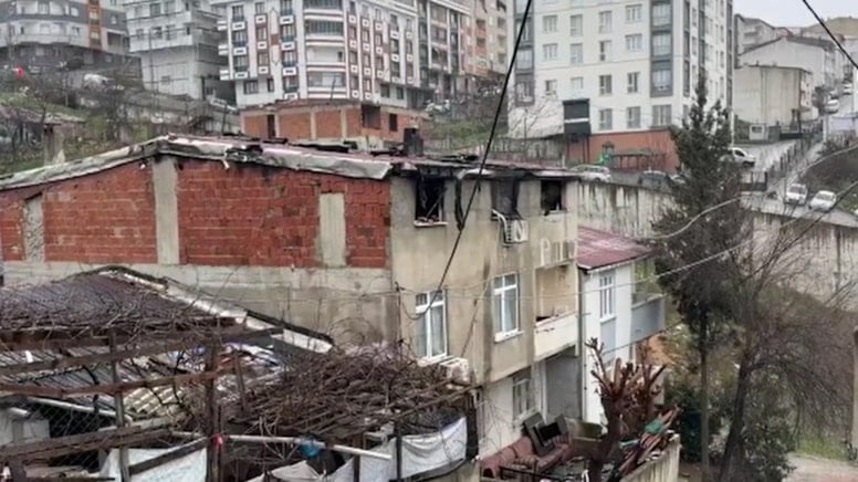 Başakşehir'de elektrikli soba faciası: 12 yaşındaki Nazlı ailesini uyandırdı, kendisi yangında can verdi!
