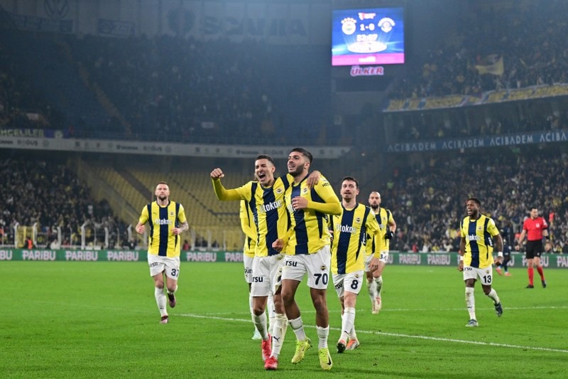 Fenerbahçe derbiye +3 puan ile gidiyor! 7'de 7 yaptı...