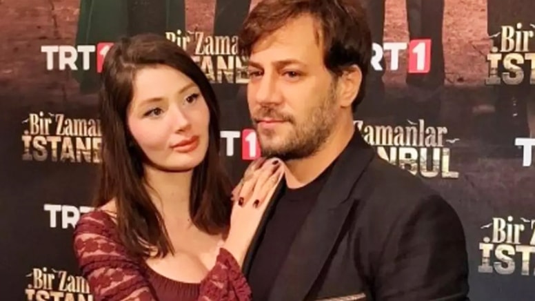 Kaan Ta�aner 17 ya� k���k sevgilisiyle galaya geldi