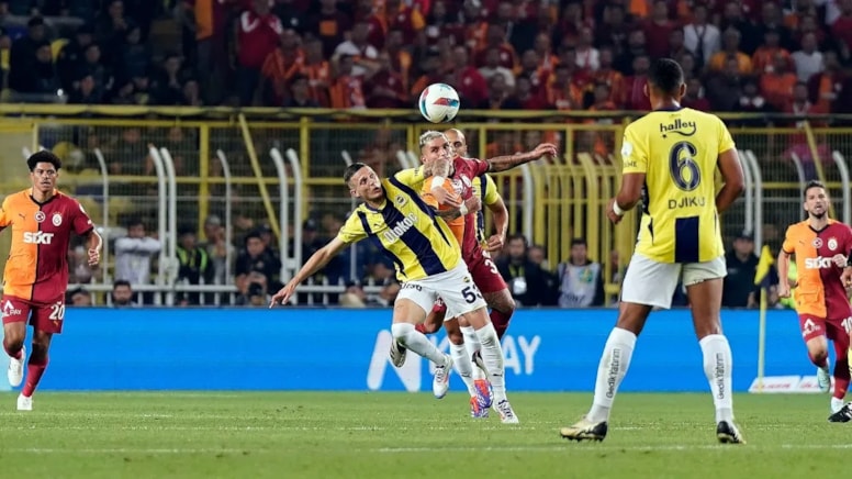 Galatasaray-Fenerbahçe maçının biletleri 5 dakikada tükendi!