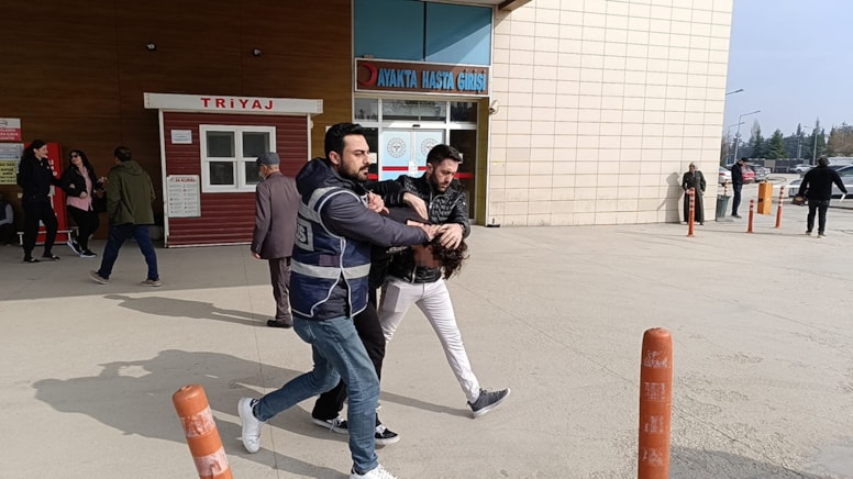 Alıkoydukları gencin annesinden 30 bin TL isteyen 3 kişi, serbest kaldı