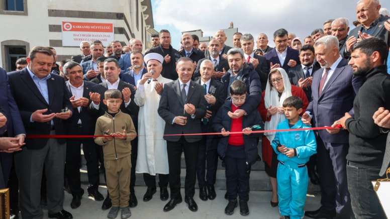 AKP'de sansür huy dolu: Kurdele kestirdikleri çocukların ayakkabısı yok!