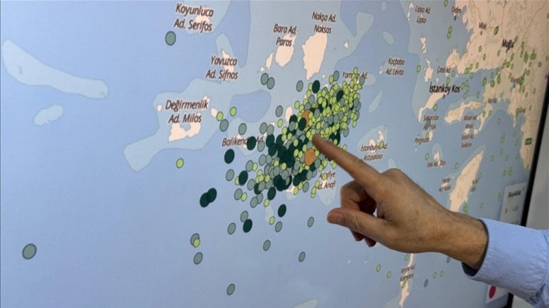 Deprem nedeniyle Ege'de eğitime bir hafta daha ara verildi