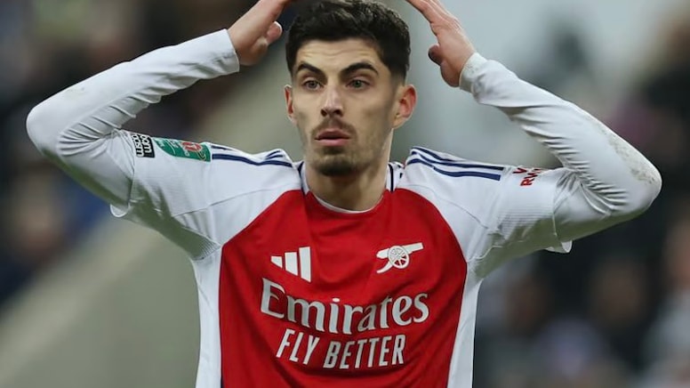 Arsenal'in yıldızı sezonu kapattı!