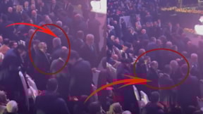 İbrahim Hacıosmanoğlu, davalık olduğu Dursun Özbek'in elini sıkmadı