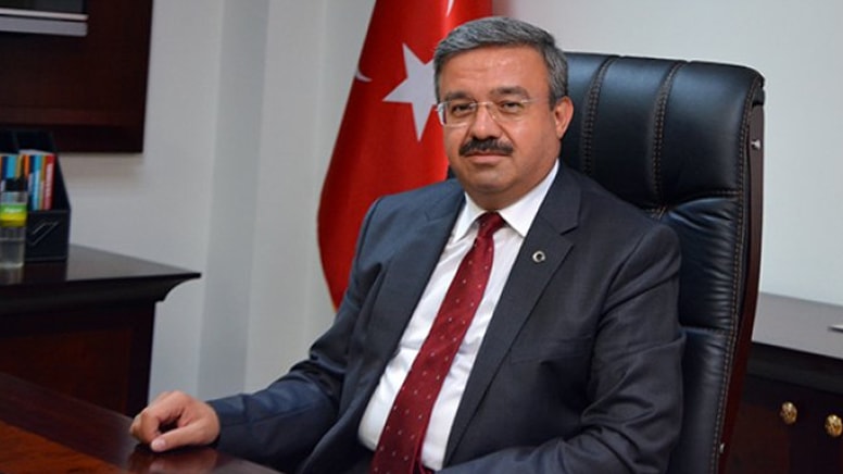 AKP'li vekille başkanın bulunduğu araç kaza yaptı, 6 kişi yaralandı
