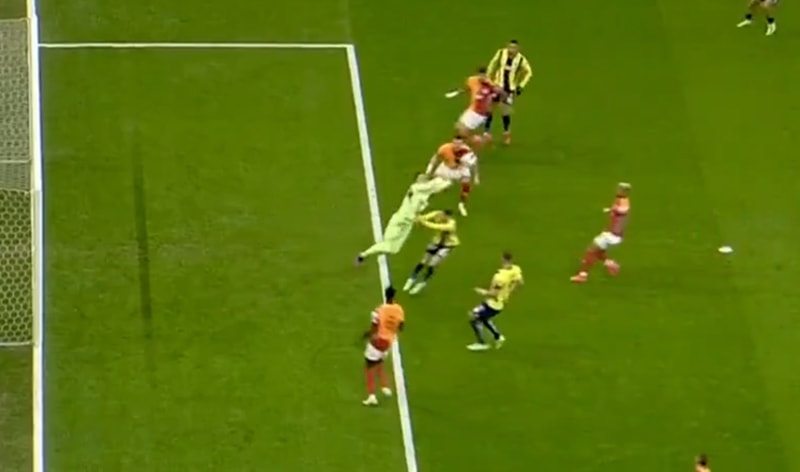 Fenerbahçe'nin ilk yarıda bulduğu gol sayılmadı... Faul kararı!