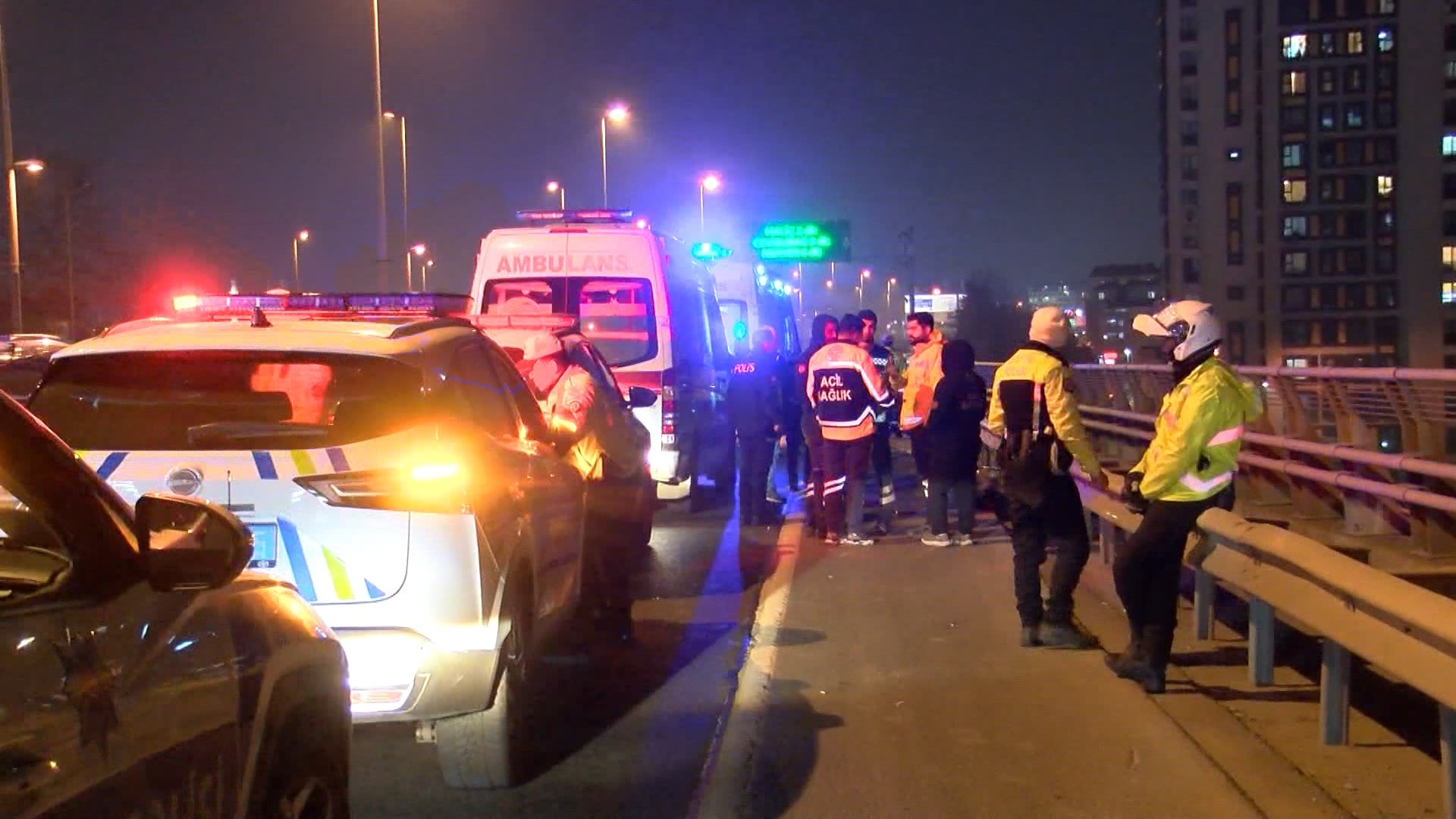 3 motosikletin karıştığı kazada 1 kişi can verdi!