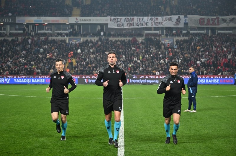 Kadir Sağlam'a Gaziantep'te tepki! Lokantaya giremedi...
