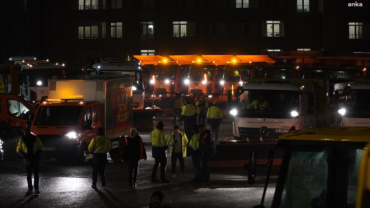 İstanbul'da kar yağışı için 11 bin 916 personel ve 3 bin 375 araç görev alacak