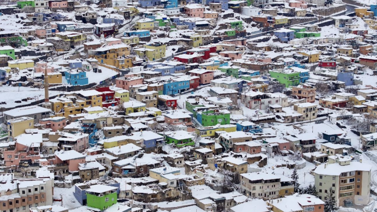 Bu görüntü oyundan değil Kayseri'nin bir mahallesinden