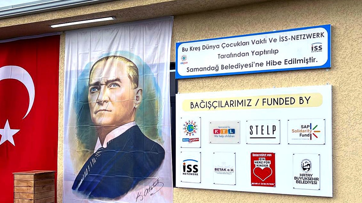 Depremin minik mağdurlarına felaketin yıldönümünde sürpriz